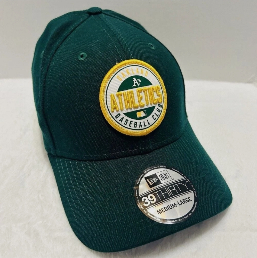 NWT: Oakland A's New Era Baseball Cap - Size: Medium/Large